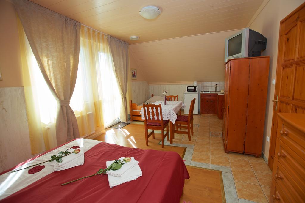 Royal Apartman Hajdúszoboszló Dış mekan fotoğraf